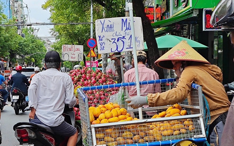 oài mút xuất xứ Trung Quốc xuất hiện nhiều năm tại thị trường Việt Nam - Ảnh: AN NA